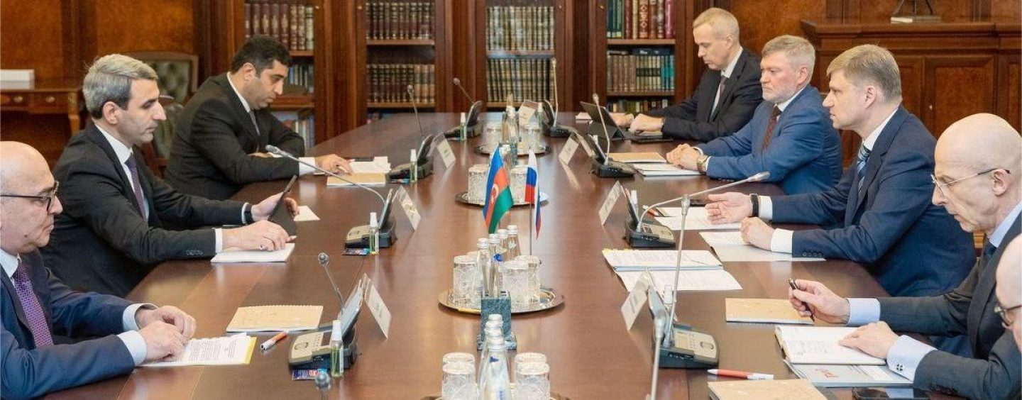 Azerbaijan, Russian Railways Sign Agreement on Exchanging E-data