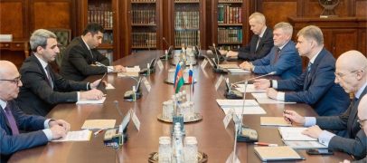 Azerbaijan, Russian Railways Sign Agreement on Exchanging E-data