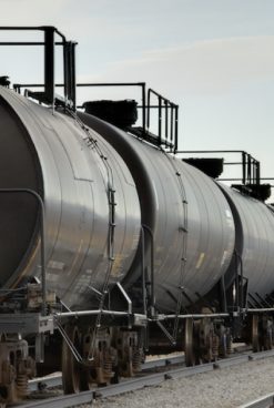 Azerbaijan Eyes Supplying Oil to Armenia in ‘Unprecedented’ Move