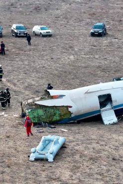 Crash of Azerbaijani Airliner in Kazakhstan Bears Resemblance to 2018 Emergency Landing in Portugal