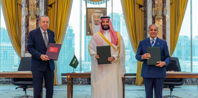 3 Nations, 4 Chokepoints: The Future of Global Maritime Power After the Mecca Defense Pact